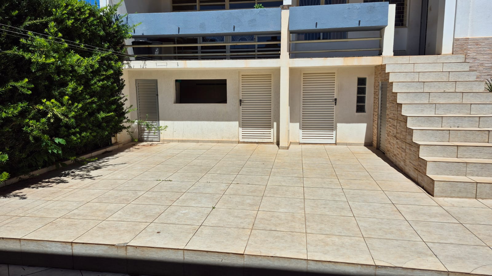 foto do anúncio Magnífica Residência: 450m² de Conforto, Lazer Impecável e Localização Perfeita