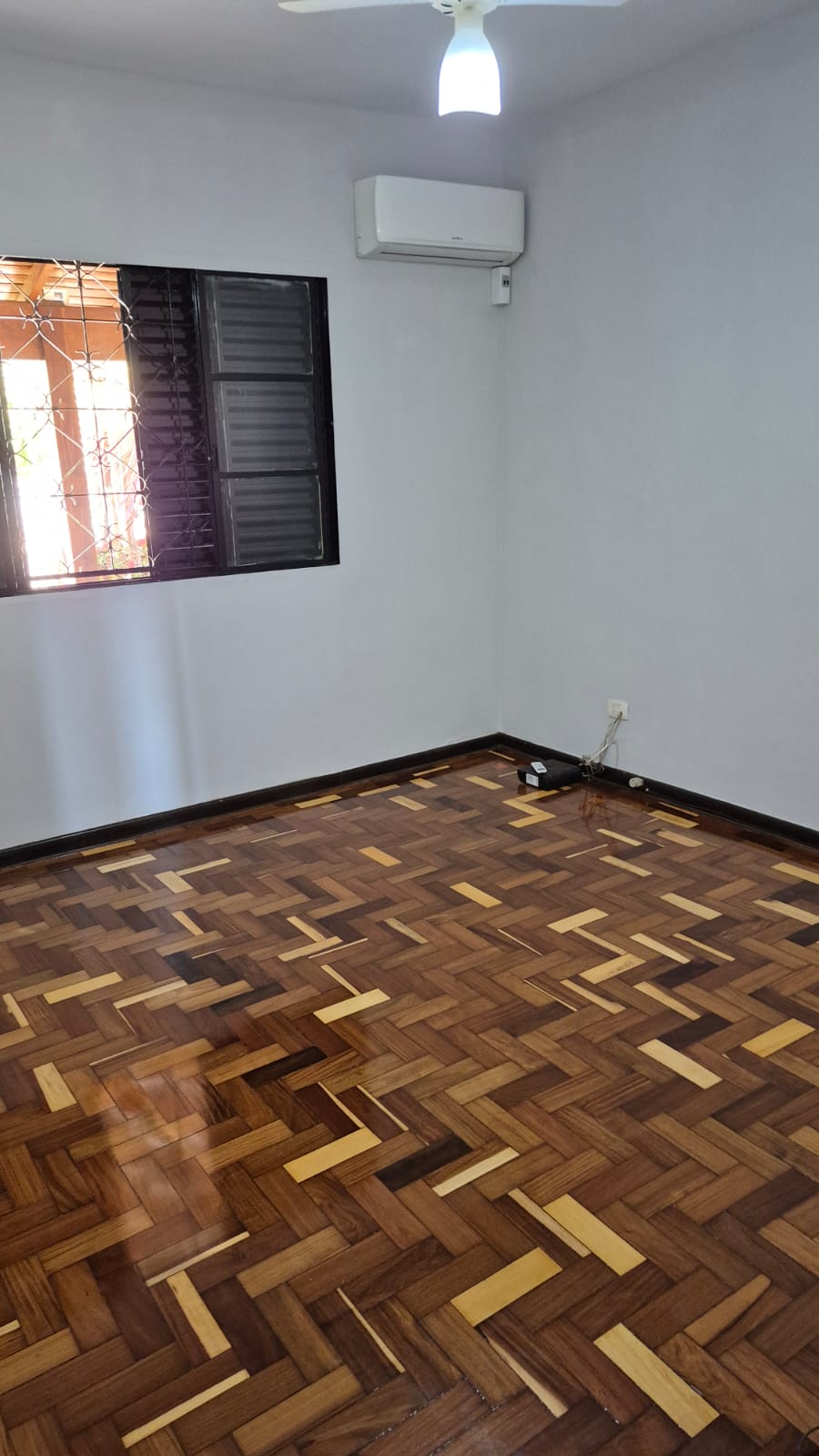 foto do anúncio Magnífica Residência: 450m² de Conforto, Lazer Impecável e Localização Perfeita