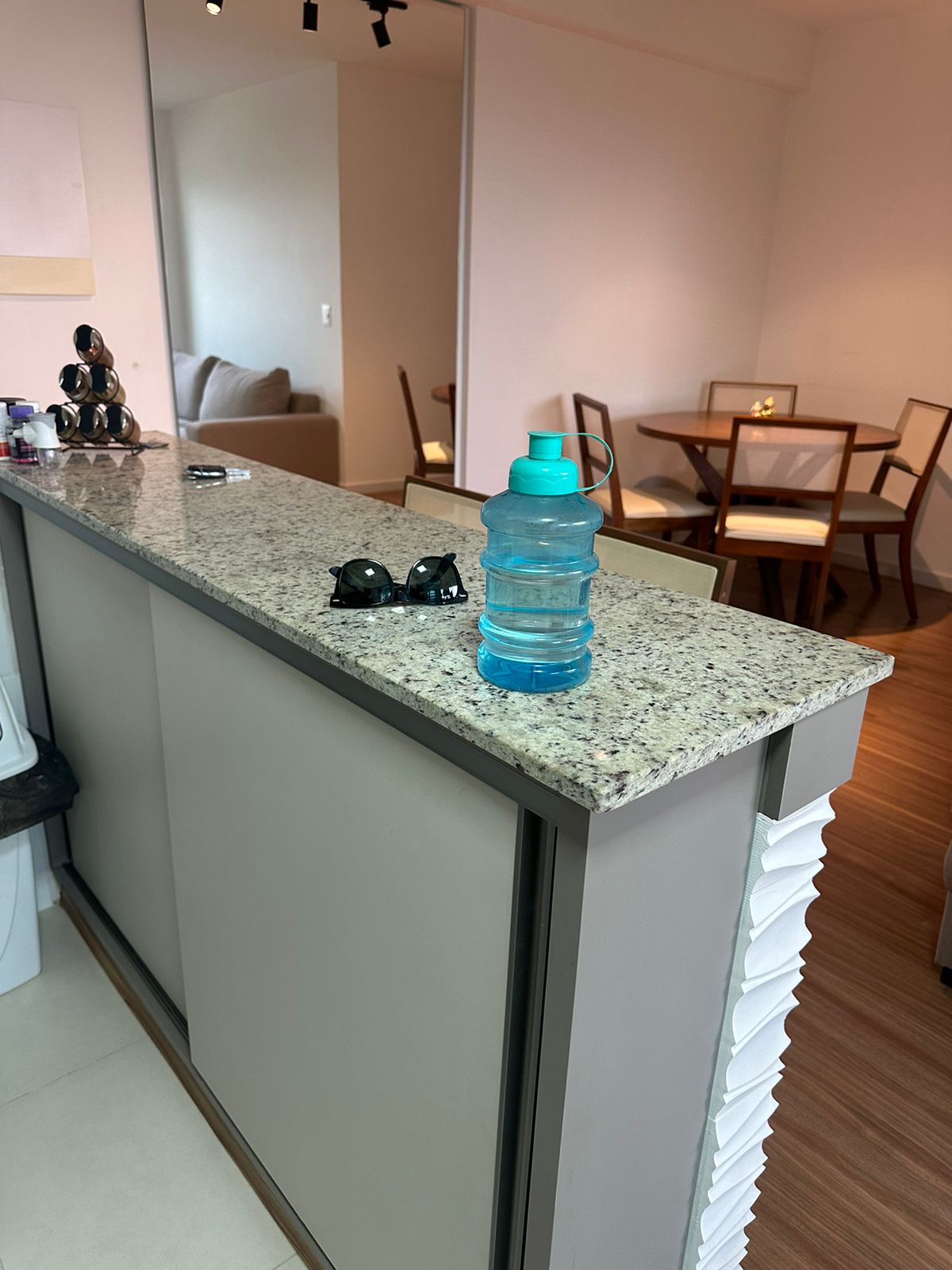 foto do anúncio Apt. no  Edf. Moradas Shangri-lá  Permuta por Casa de até R$ 850.000,00 na Zona Oeste de Londrina
