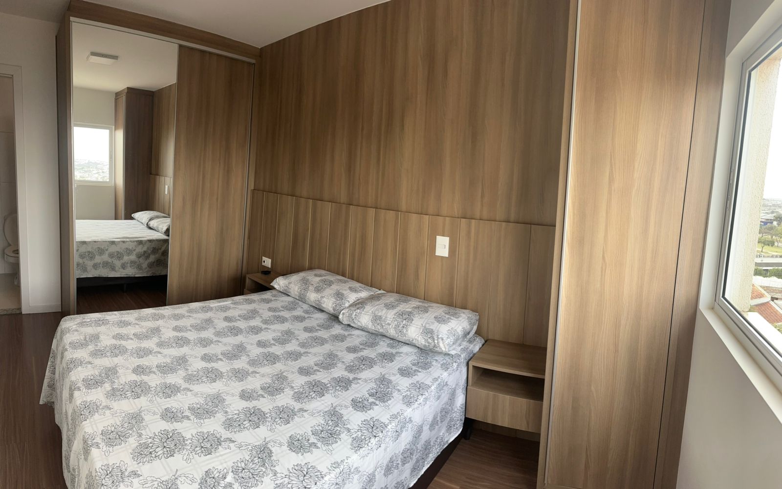 foto do anúncio Apt. no  Edf. Moradas Shangri-lá  Permuta por Casa de até R$ 850.000,00 na Zona Oeste de Londrina