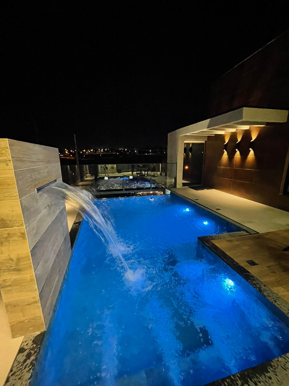 foto do anúncio Campos do Conde Veredas | Casa em condomínio | Jardim Tarobá | à venda | 3 quartos | 4 vagas | Cambé